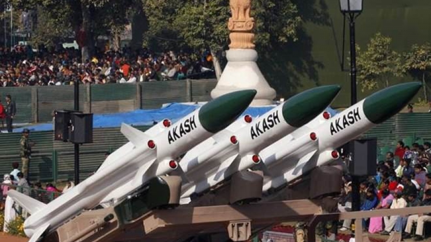 Ấn Độ triển khai tên lửa phòng không tới gần biên giới với Trung Quốc